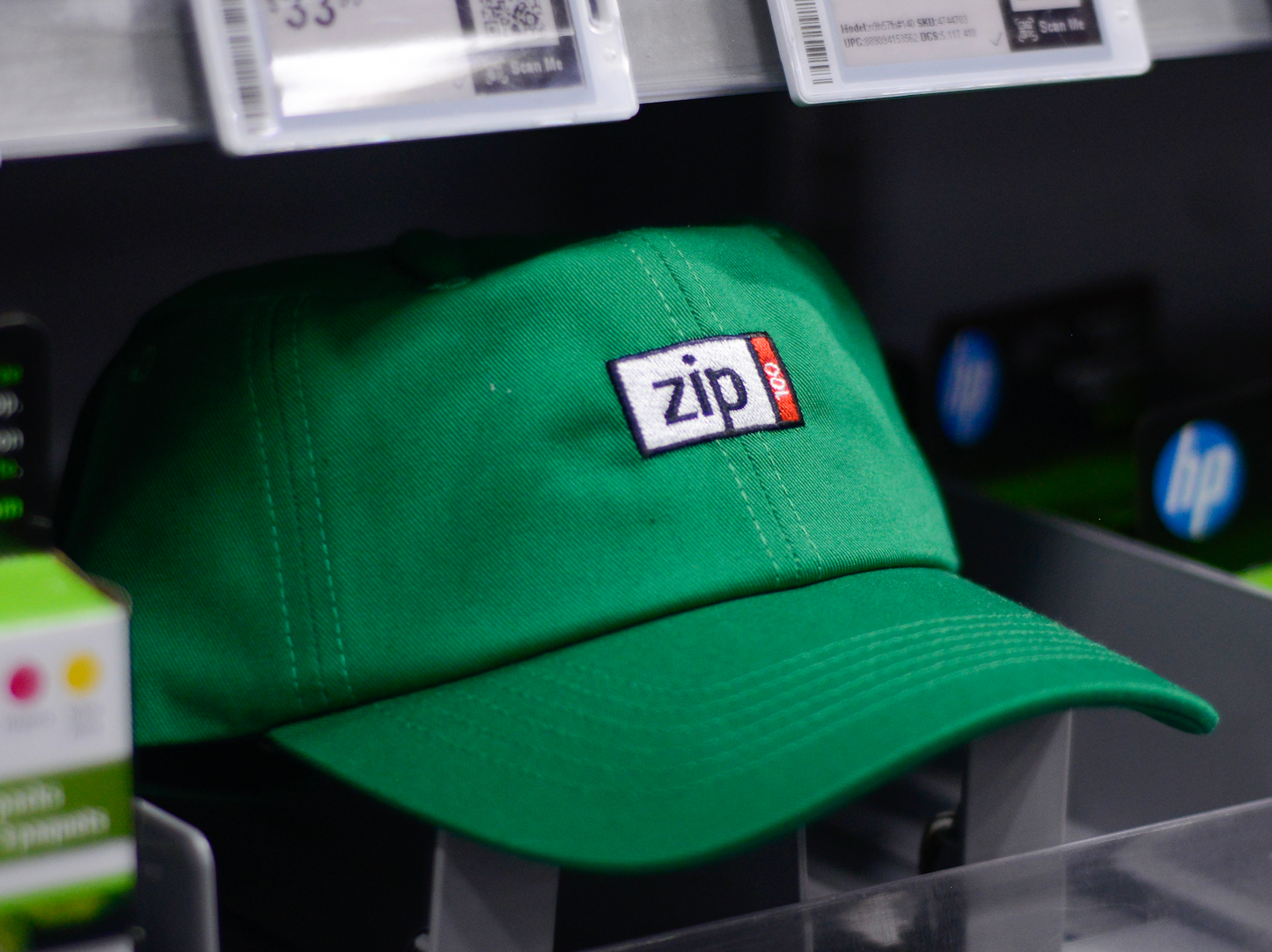 Officially licensed ZIP 100MB dad hat in limited retro green detail, 6-panel BOOM DADDY with embroidered logo