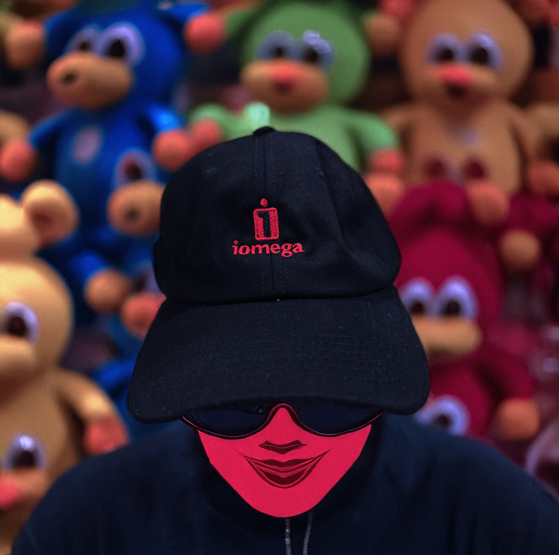 IOMEGA black dad hat head proportions, officially licensed Iomega-era headwear